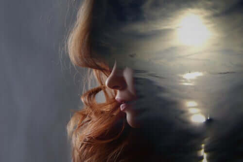 Wyspa w mózgu: nauka na bazie trudnych doświadczeń