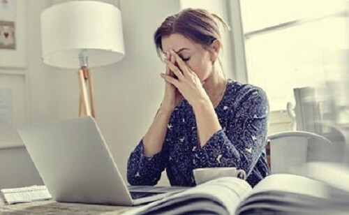 Zmęczenie mentalne i wyczerpanie: możliwe przyczyny