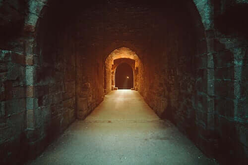 Mroczny tunel