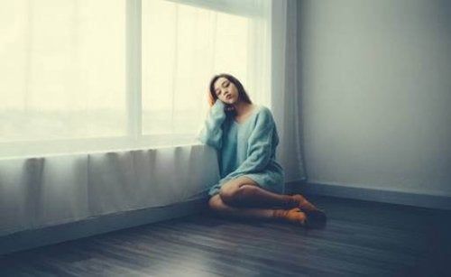 Strach, smutek i frustracja: najczęstsze emocje podczas odosobnienia