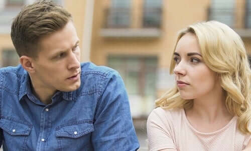 Zazdrość i pasywna agresywność: cicha akceptacja