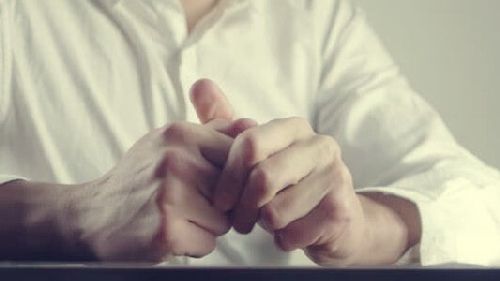 Zestresowana kobieta i jej problemy psychiczne