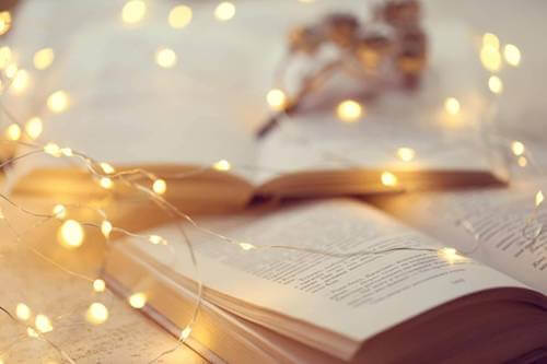 Książka i światełka