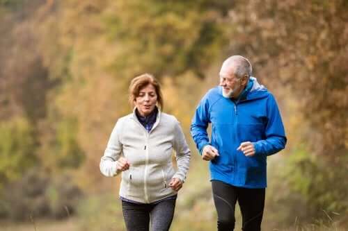 Aktywność fizyczna seniorów - cztery zalety