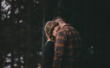 Poczucie bycia chronionym czyni nas szczęśliwymi