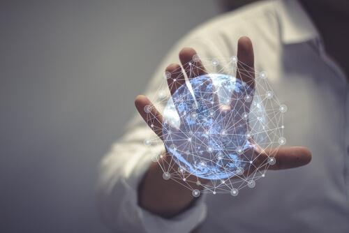 Społeczeństwo informacyjne: czym się charakteryzuje?