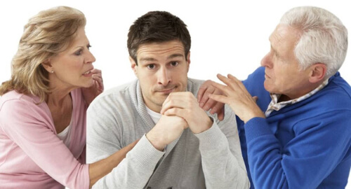 Rodzice z dorosłym synem