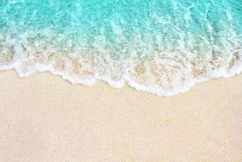 Fale uderzające o brzeg