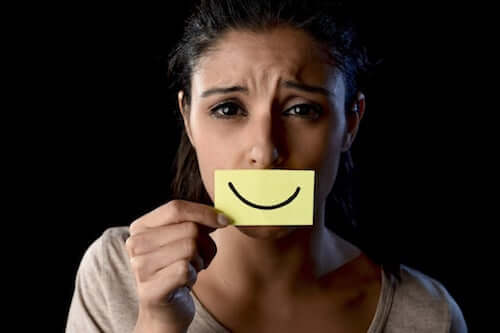 Przeciwko kulturze szczęścia: pozwól mi być smutnym