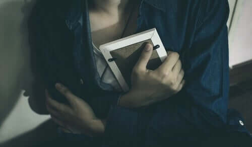 Żałoba patologiczna - czy wiesz na czym polega ten stan?