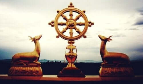 Co oznacza buddyjski termin Dharma?