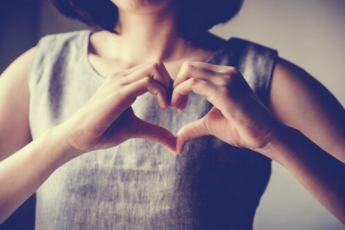 Empatia wobec siebie: jak czule połączyć się z samym sobą