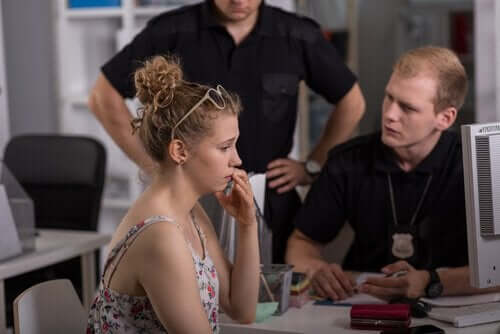 Na czym polega psychologia zeznań świadka?