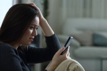 Sadfishing: problemy emocjonalne online