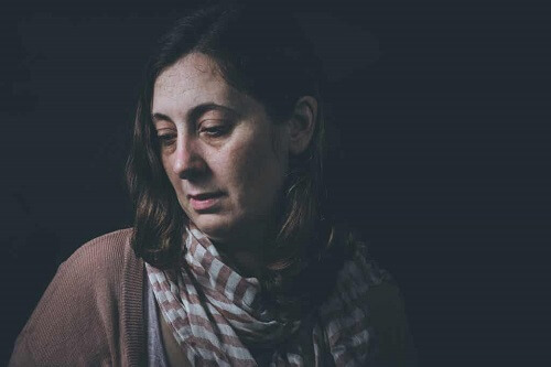 Uzależniona kobieta