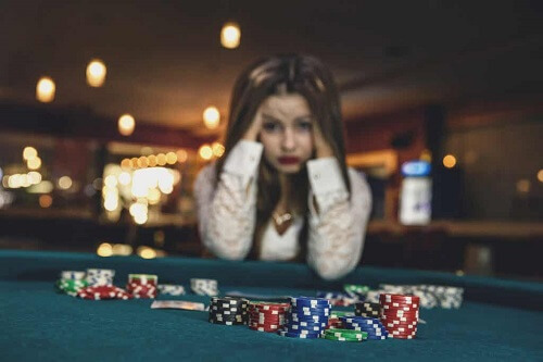Kobieta uzależniona od hazardu
