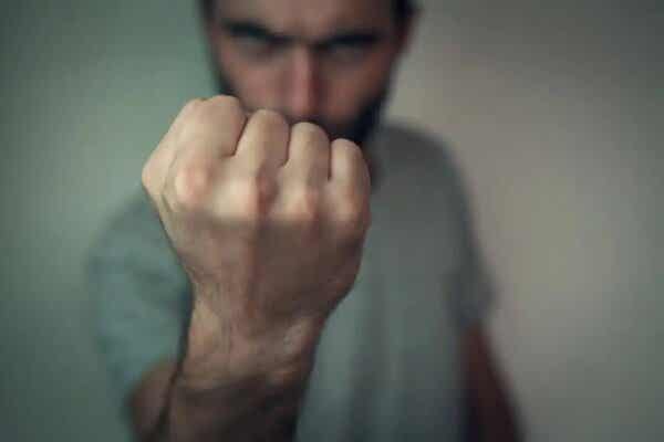 Zaciśnięta pięść