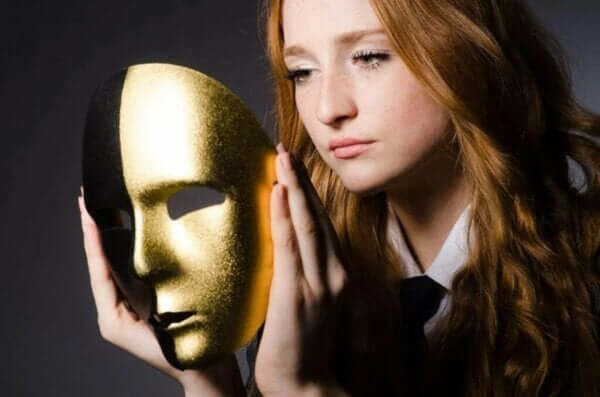 Syndrom oszusta: co to jest i jakie są tego konsekwencje?