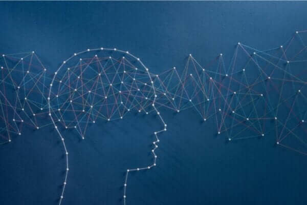 Wstawianie myśli: wiara, że nasze myśli nie należą do nas