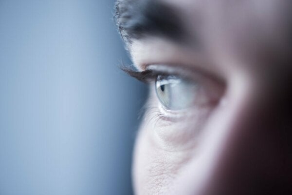 Ruchy sakkadowe oczu: cechy i funkcje