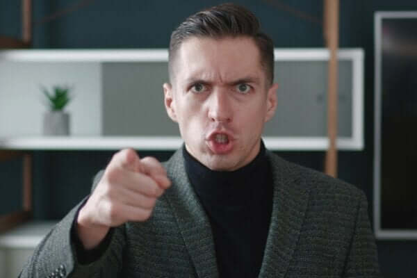 Nastawienie atrybucyjne - ochrona swojego ego za wszelką cenę