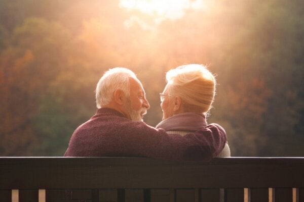 Posiadanie optymistycznego partnera może pomóc Ci żyć dłużej