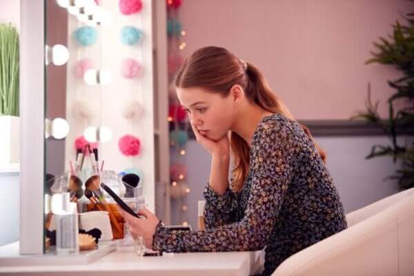 Wskazówki, które pomogą nastolatkom przezwyciężyć problemy z wizerunkiem