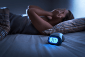 Nocne ruminacje: jak powstrzymać dręczące zmartwienia