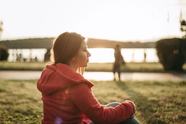 Pragnienie samotności - dlaczego tak silne u nastolatków?