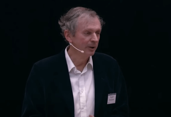 Rupert Sheldrake: eksperymenty i krytyka naukowa