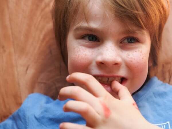 Stimming: zachowania autostymulujące w autyzmie