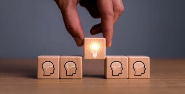 Model SCARF i neuroprzywództwo