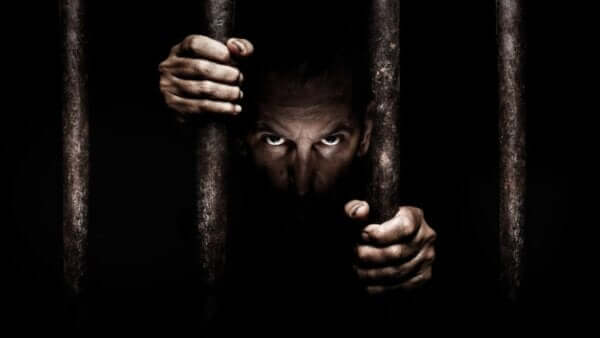 Psychopatia, agresja i recydywa - czy coś je łączy?